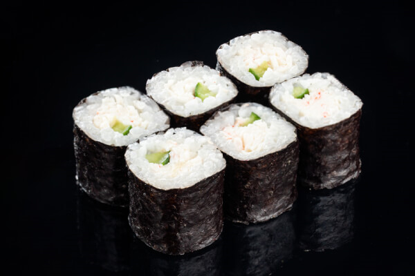 Ролл с снежным крабом